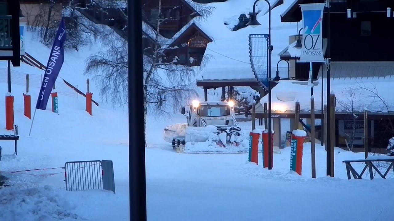France - Alpe D&acute;Huez - Oz En Oisans from the balcony :)