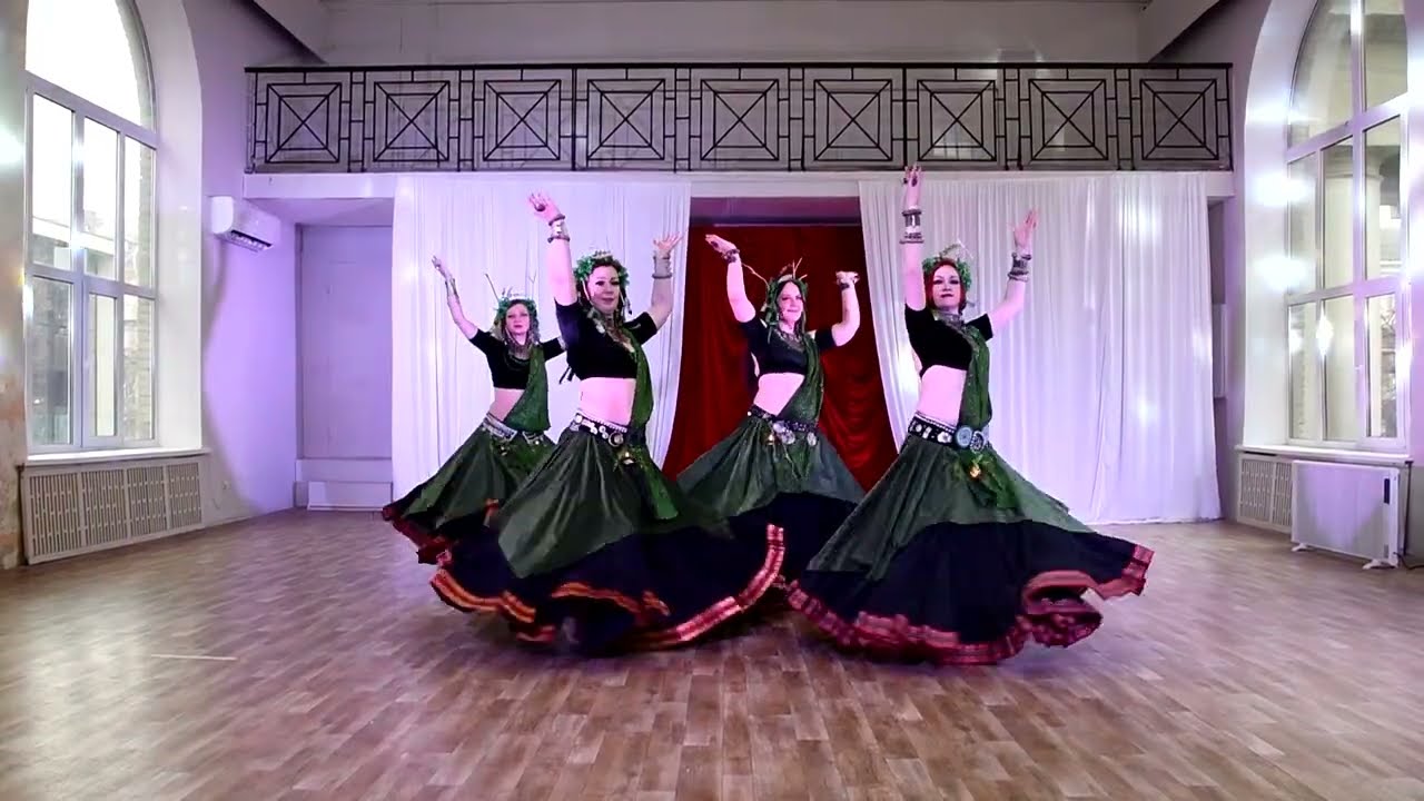 FREE TRIBAL BAND | White Diamond Flowers Party
