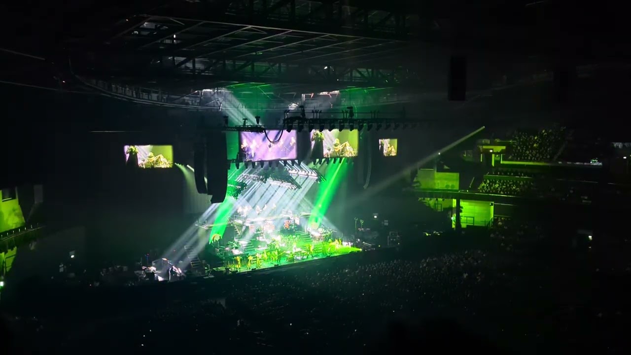 Hans Zimmer live 24th November 2025 Glasgow Ovo. Dream is Collapsing - Inception