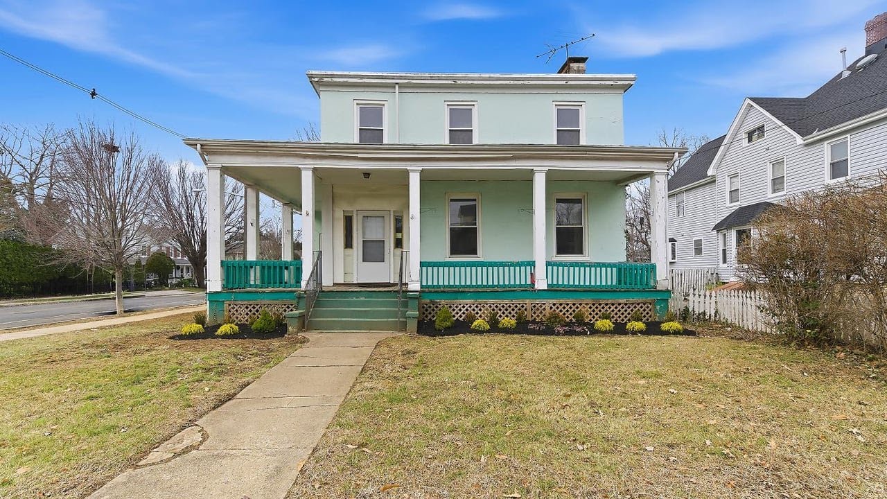 29 Broadway Rd, Freehold, NJ