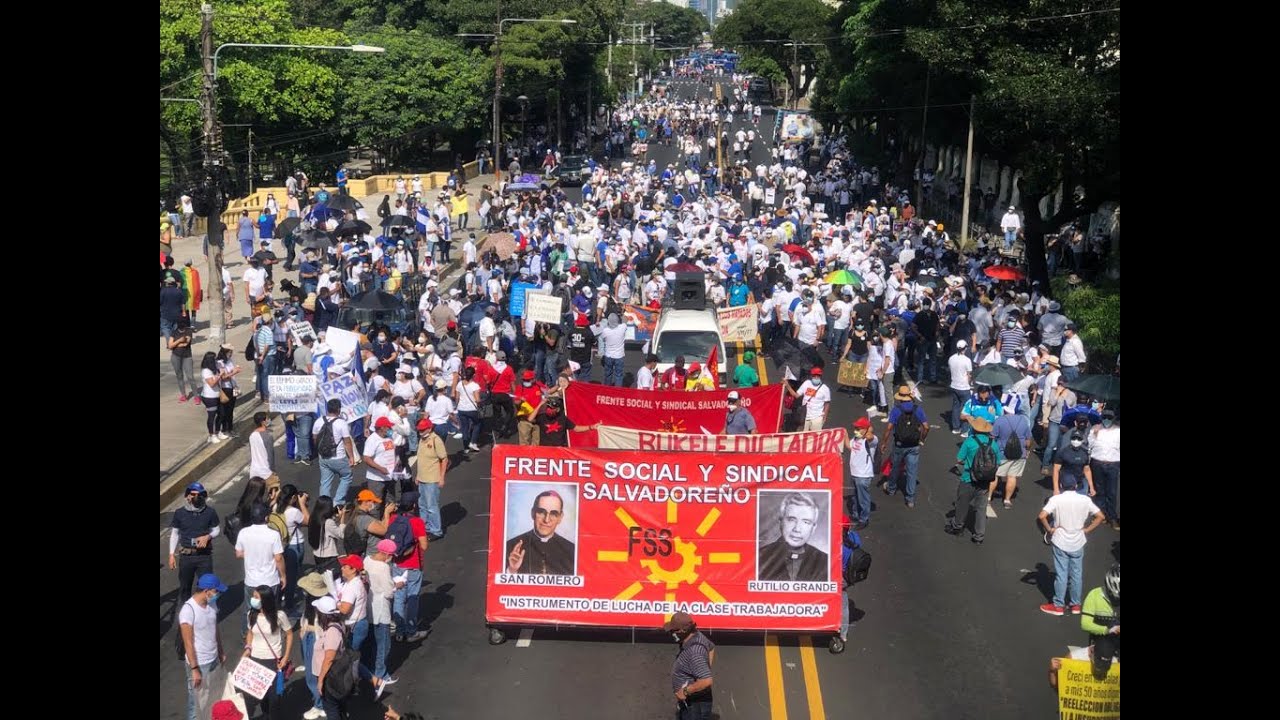 Imagenes de Hoy. El pueblo salvadoreno dio una leccion a #BukeleDictador. Defensa de la Democracia