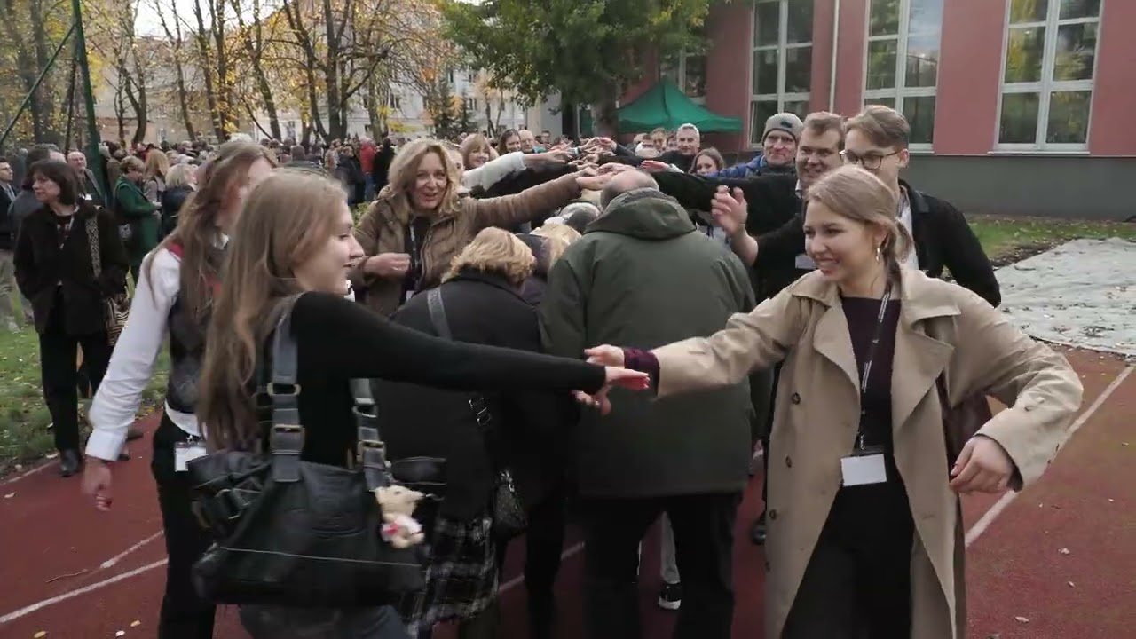 Oficjalne otwarcie zjazdu absolwentów Liceum im. Tadeusza Reytana w Warszawie. Polonez 25.10.2025