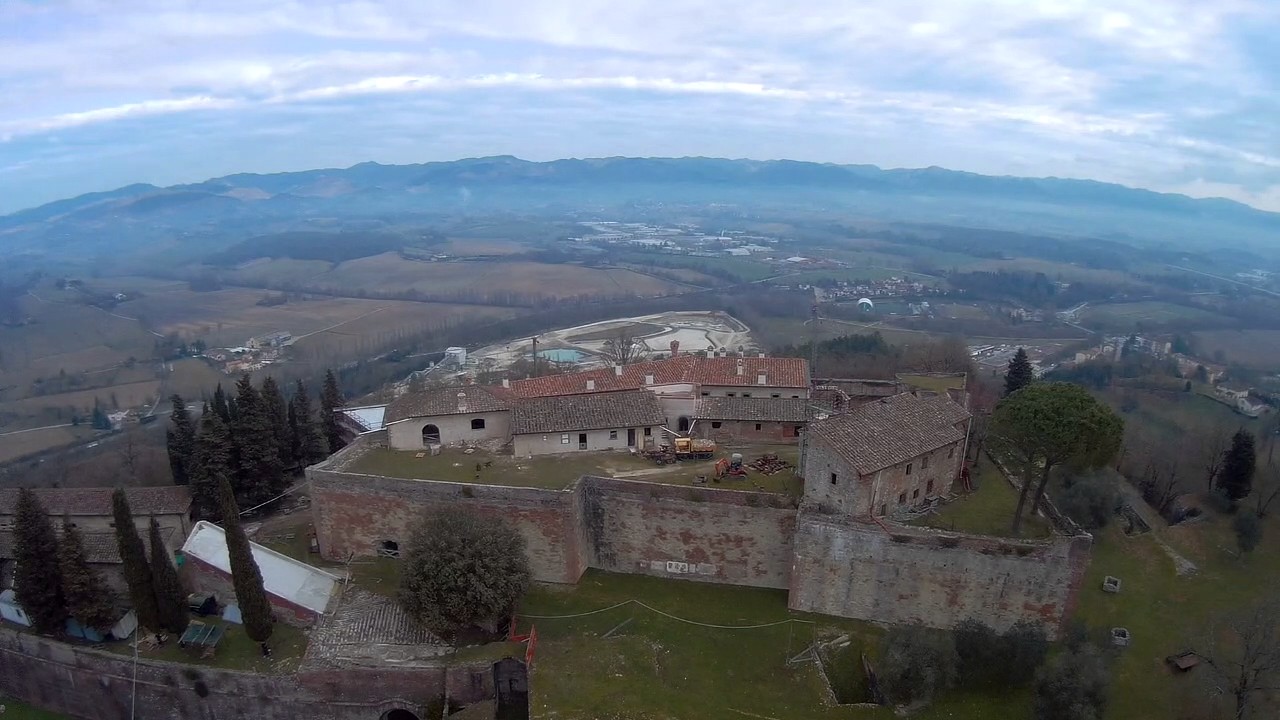 Xk X380 - Firefly 7s  Fortezza Medicea di San Piero a Sieve - Firenze