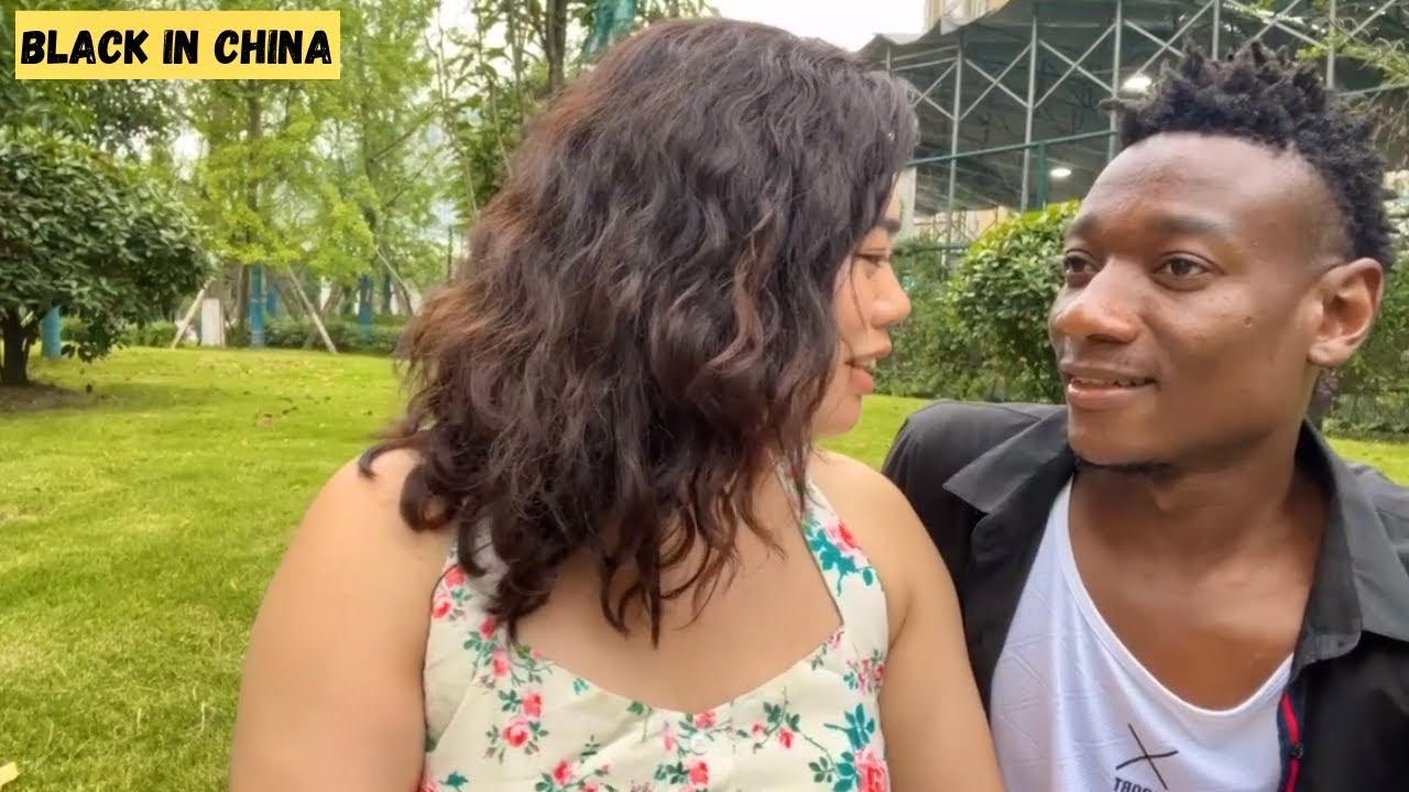 Black guy asked Chinese girl for a kiss with body language and this happened