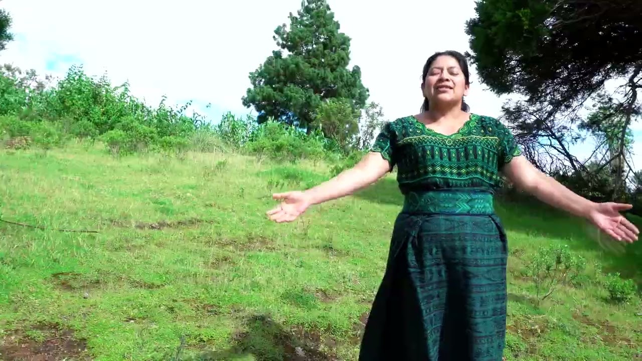 Mary Tomás,  Alj yuj Diosal yuj Radio Coatán
