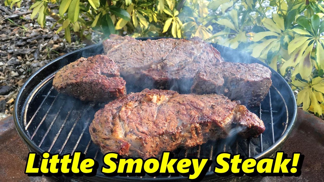Стейки на Weber Little Smokey