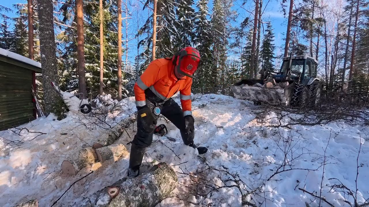 Wanhan ukon workout video :). Ei kehtaa kampura edes punttisaliile lähteä. Old man's workout video.