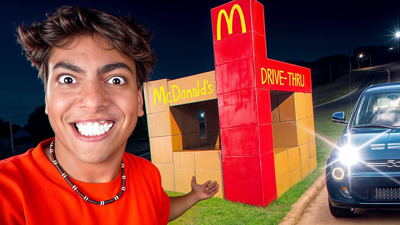 CONSTRUÍ UM MC DONALDS COM CAIXAS DE PAPELÃO! *na minha casa*