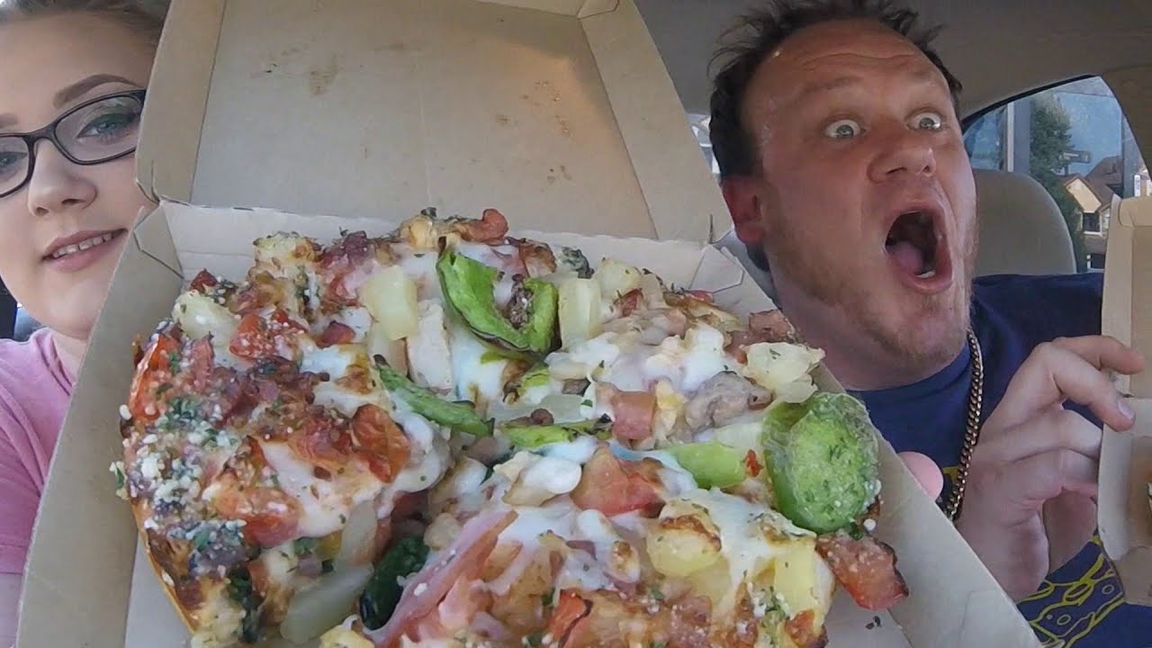 Pizza Hut ☆10-TOPPING PERSONAL PAN PIZZAS☆ Food Review!!!