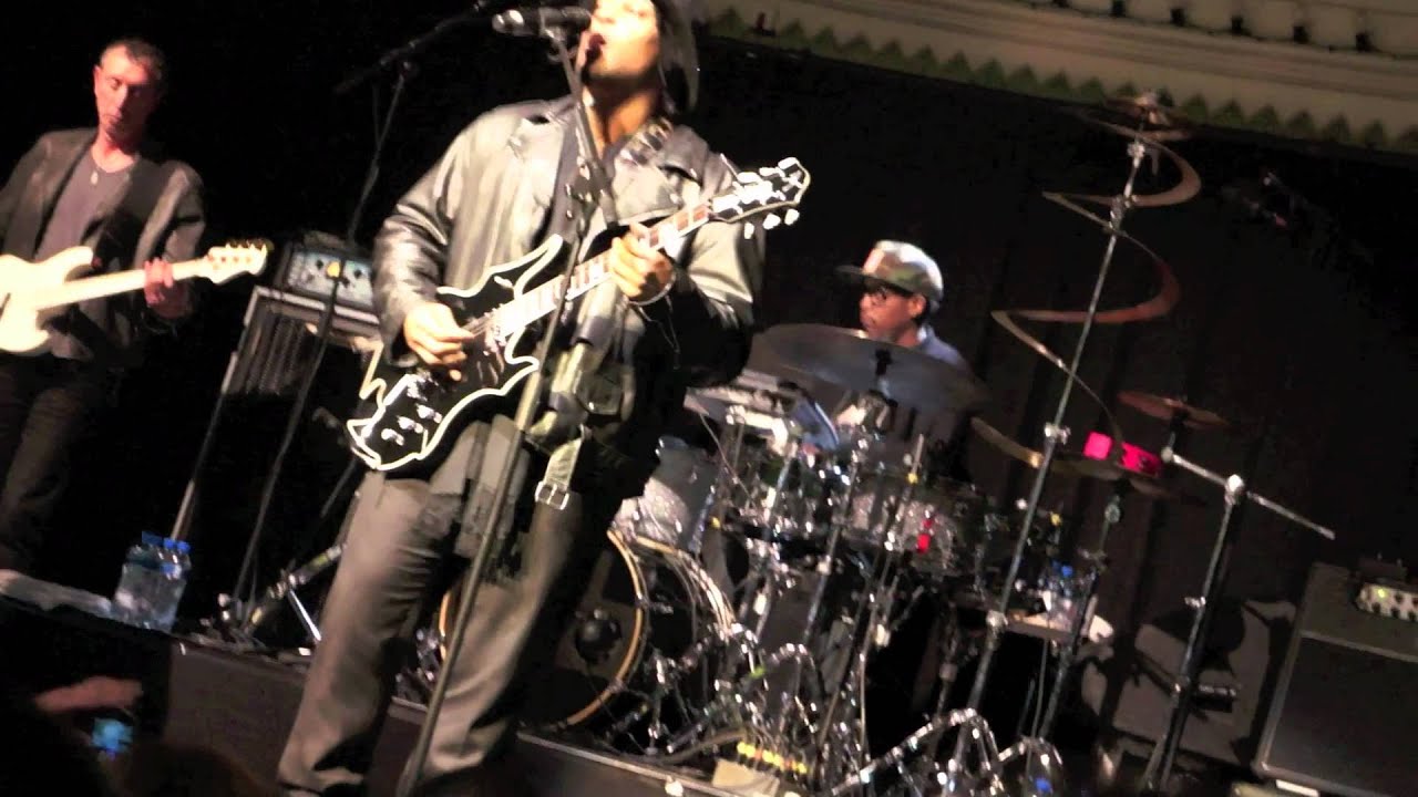 D'angelo - Feel Like Makin' Love (Live at Paradiso) *NEW* 2012