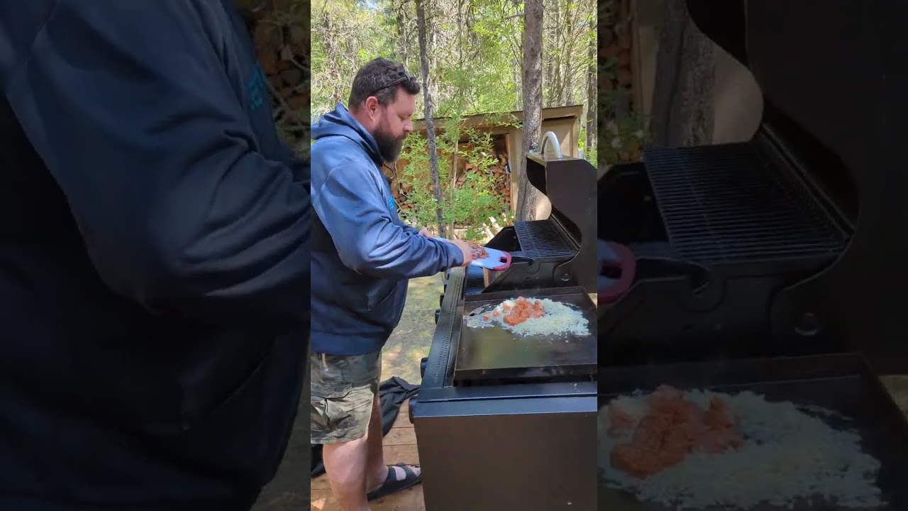Redneck Hash!!! #camping #outdoors #cooking #curtsey #griddlerecipes #food #getitinya #bacon #gravy