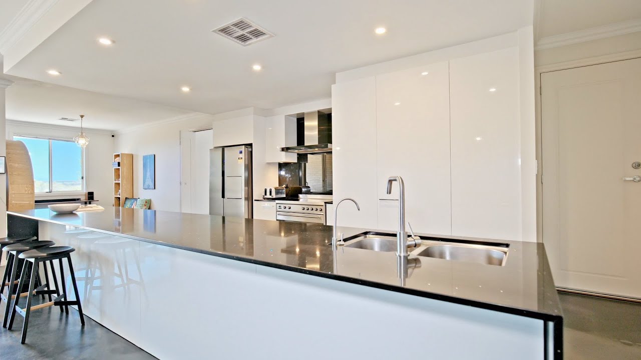 A Grand Residence - 2 Nurlo Road, Noarlunga Downs | South Australia with Patrick Chay