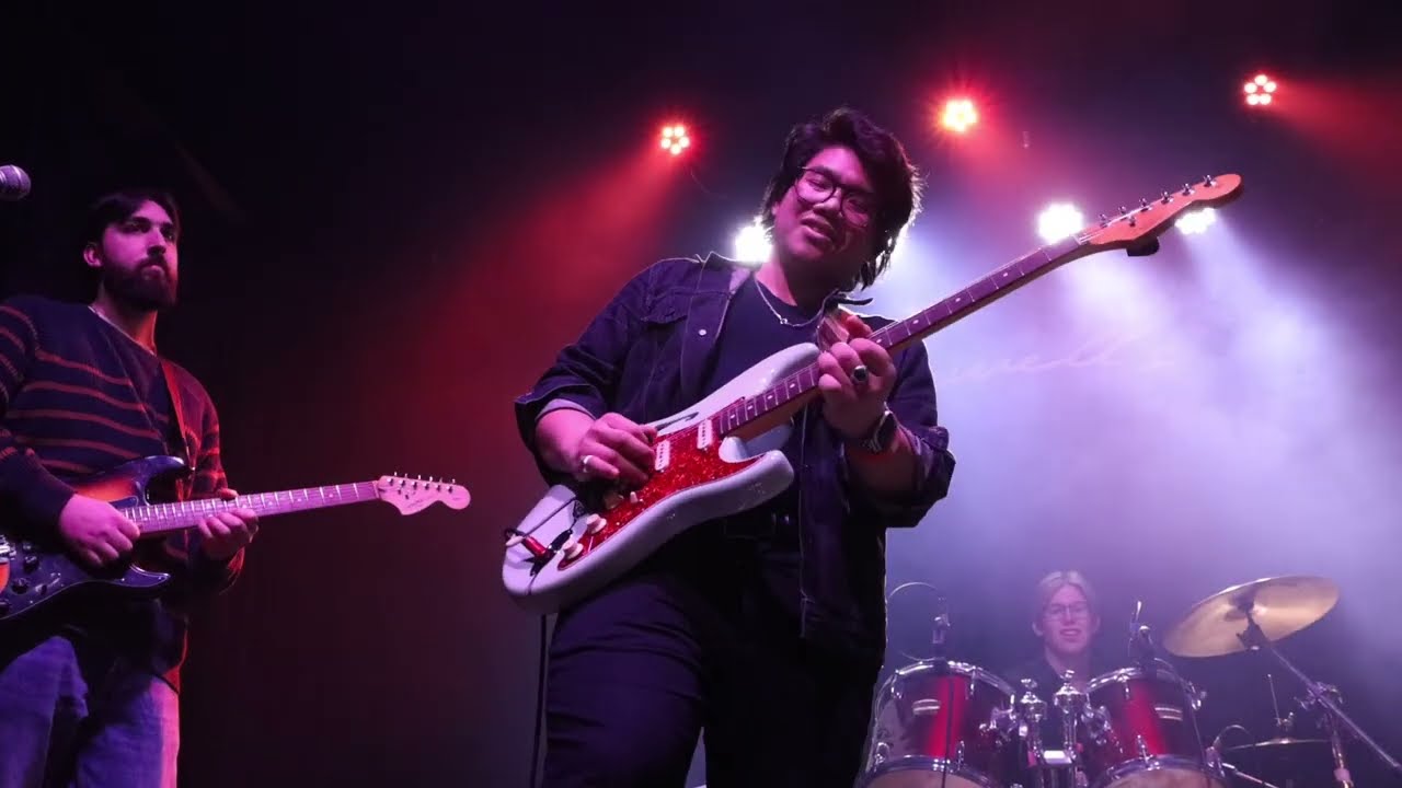 A Ridiculous Dramatic Guitar Solo