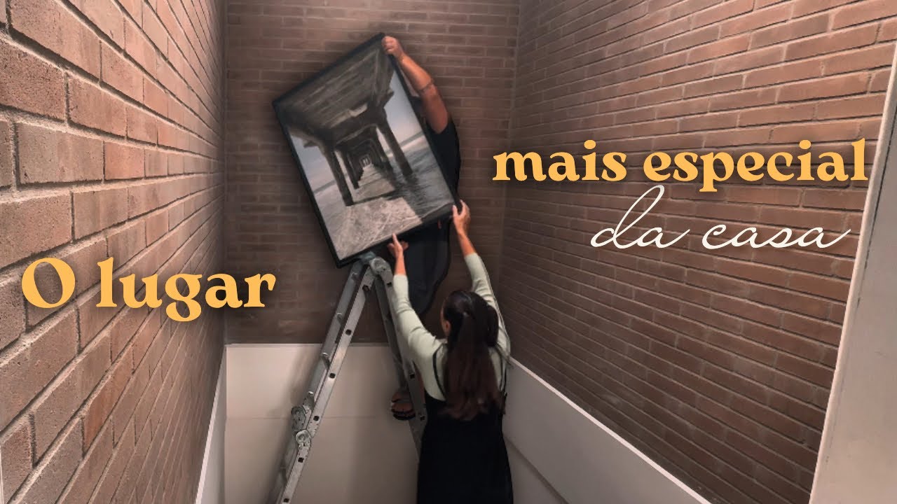 Como Reformamos A Escada E Criamos Uma Parede Afetiva Cheia De Histórias - Revestimento de Madeira
