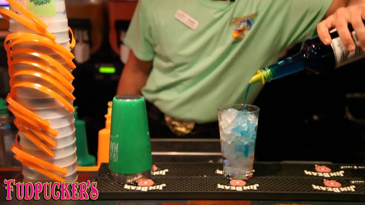 Destin Drink Specials - Fudpuckers Gator Bomb