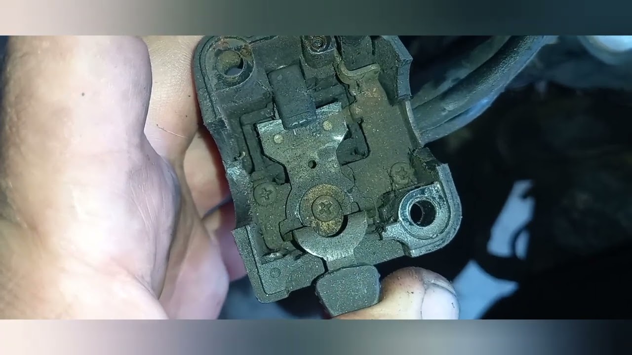 Acesso ao botão da buzina e do pisca moto honda