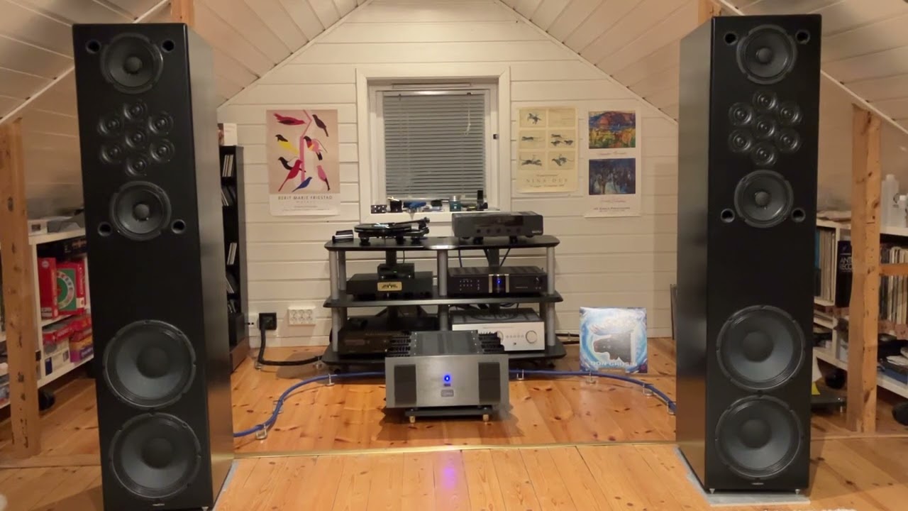Krell KTC, KSA-250, Rega P8, Dynamic Precision DPR 2.3, Tekton Double Impacts, Cardas