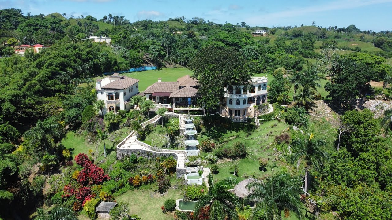 Magnificent Hilltop Property in Dominican Republic