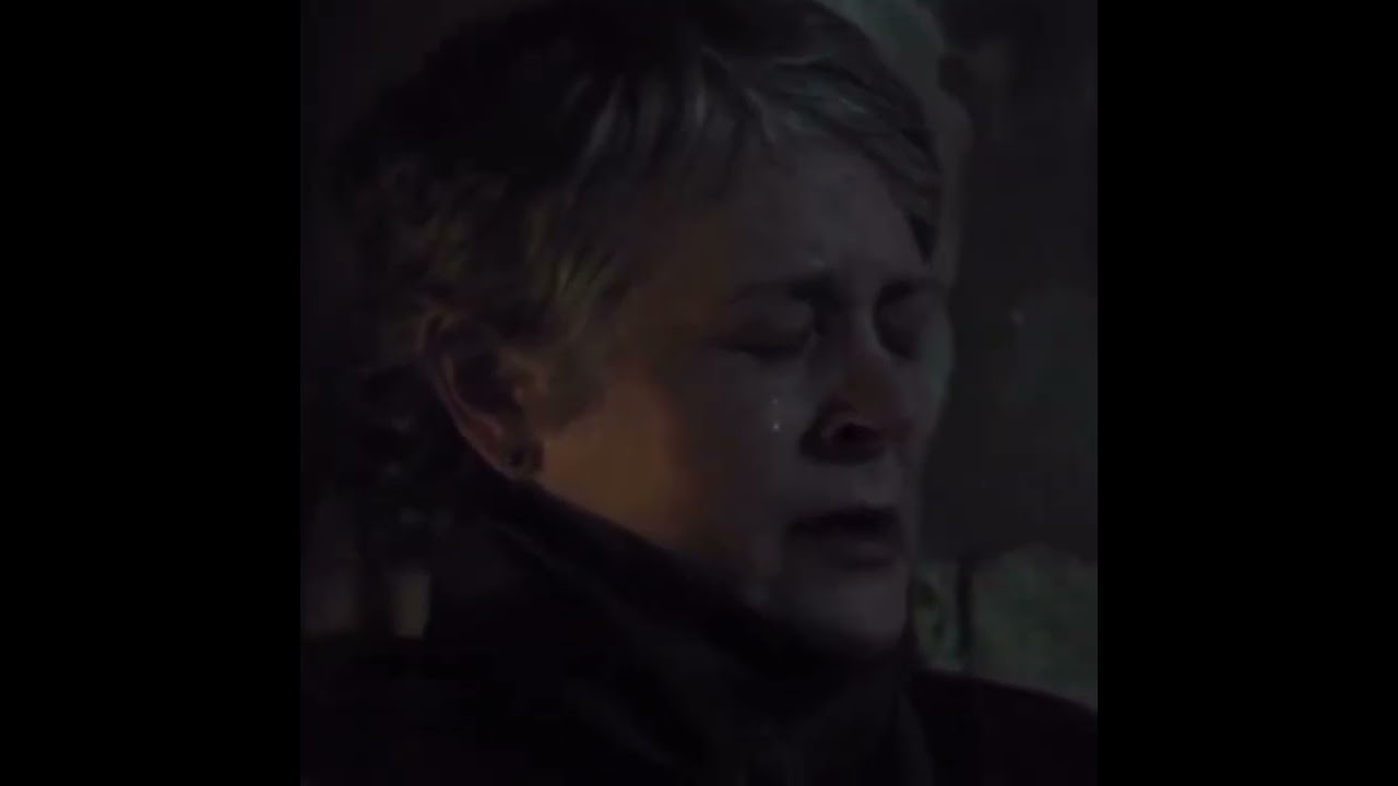 Daryl and Carol talk about Sophia