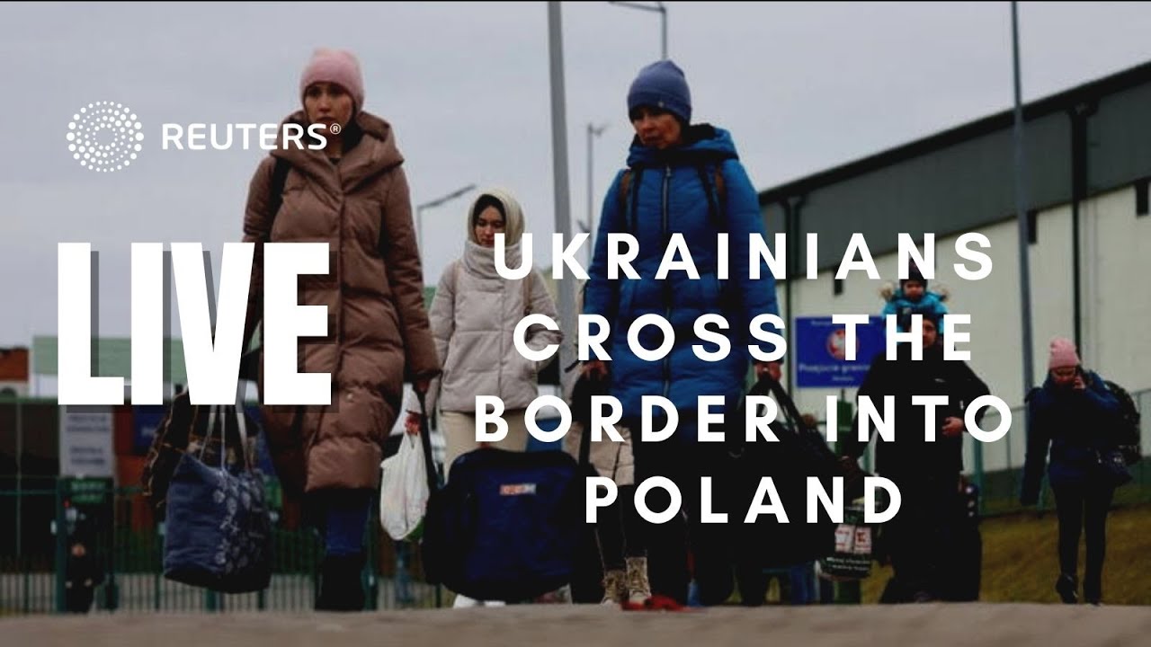 LIVE: Ukrainians continue to cross the border into Poland