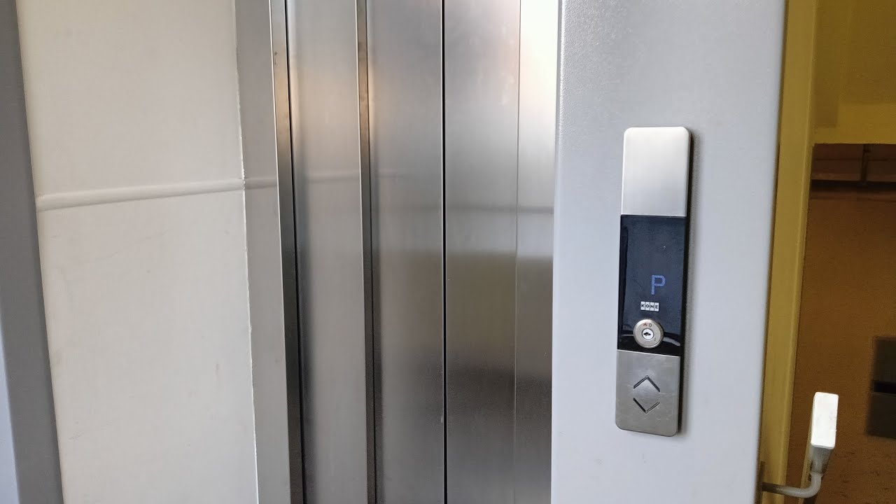 (Credit:@jurko.vytahy) 2019 Kone Monospace Traction Elevator Ride!(Křížova 2-Brno,Czechia 🇨🇿)