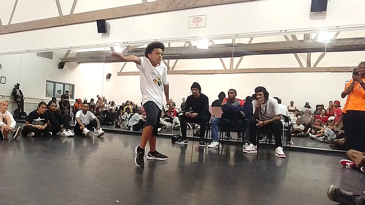 Qualifiers Battle 3 of 7 - Les Twins Chicago Workshop 2019