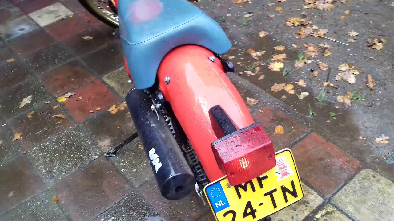 Honda XR400 and Suzuki DR500