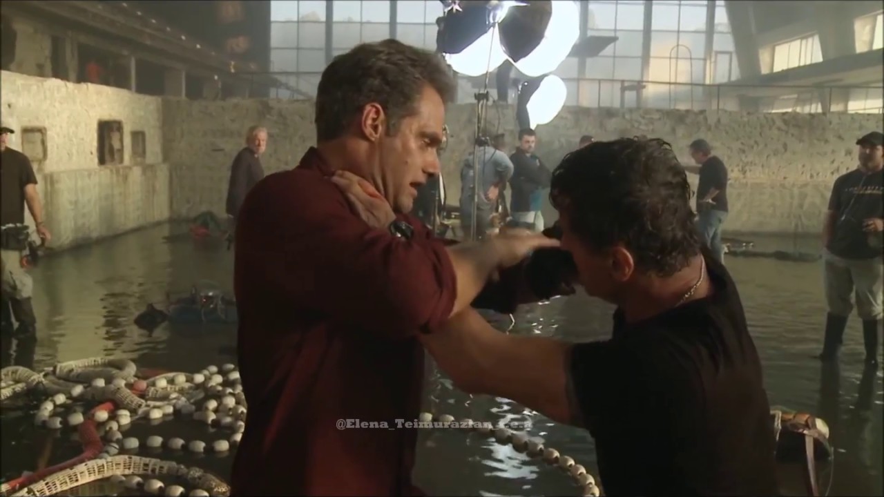 Mel Gibson vs Sly Stallone ...making of the expendables 3 barney vs. stonebanks
