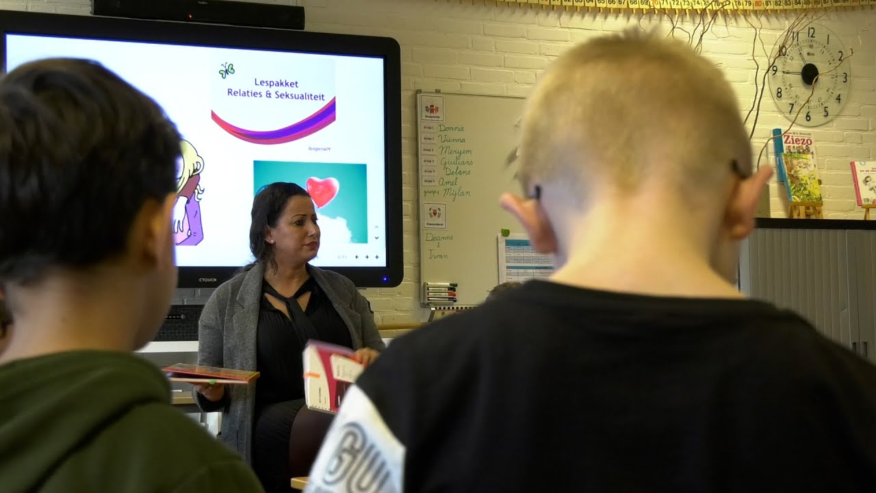 Praten over relaties en seksualiteit op de basisschool