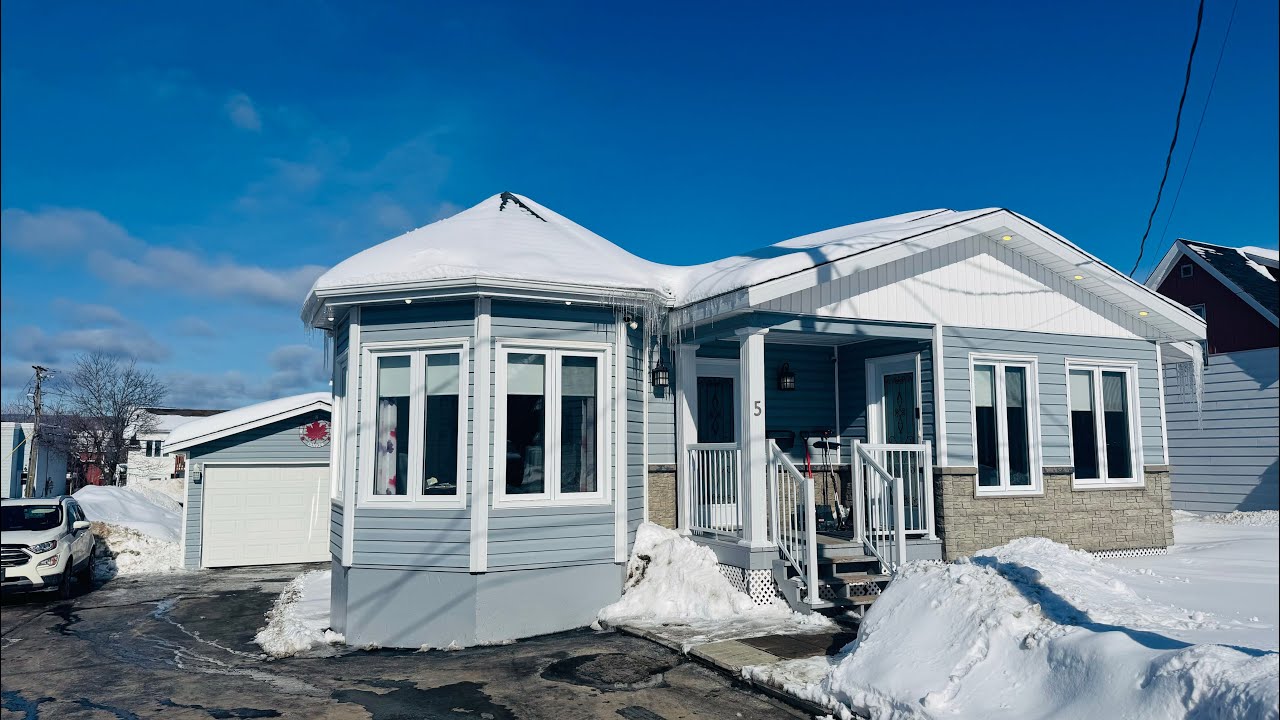 5 Wellington St., Campbellton MB