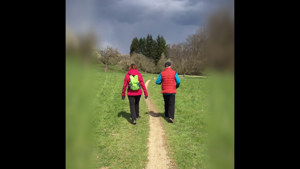 Wandern mit Helmut / April im Weilheimer Tal