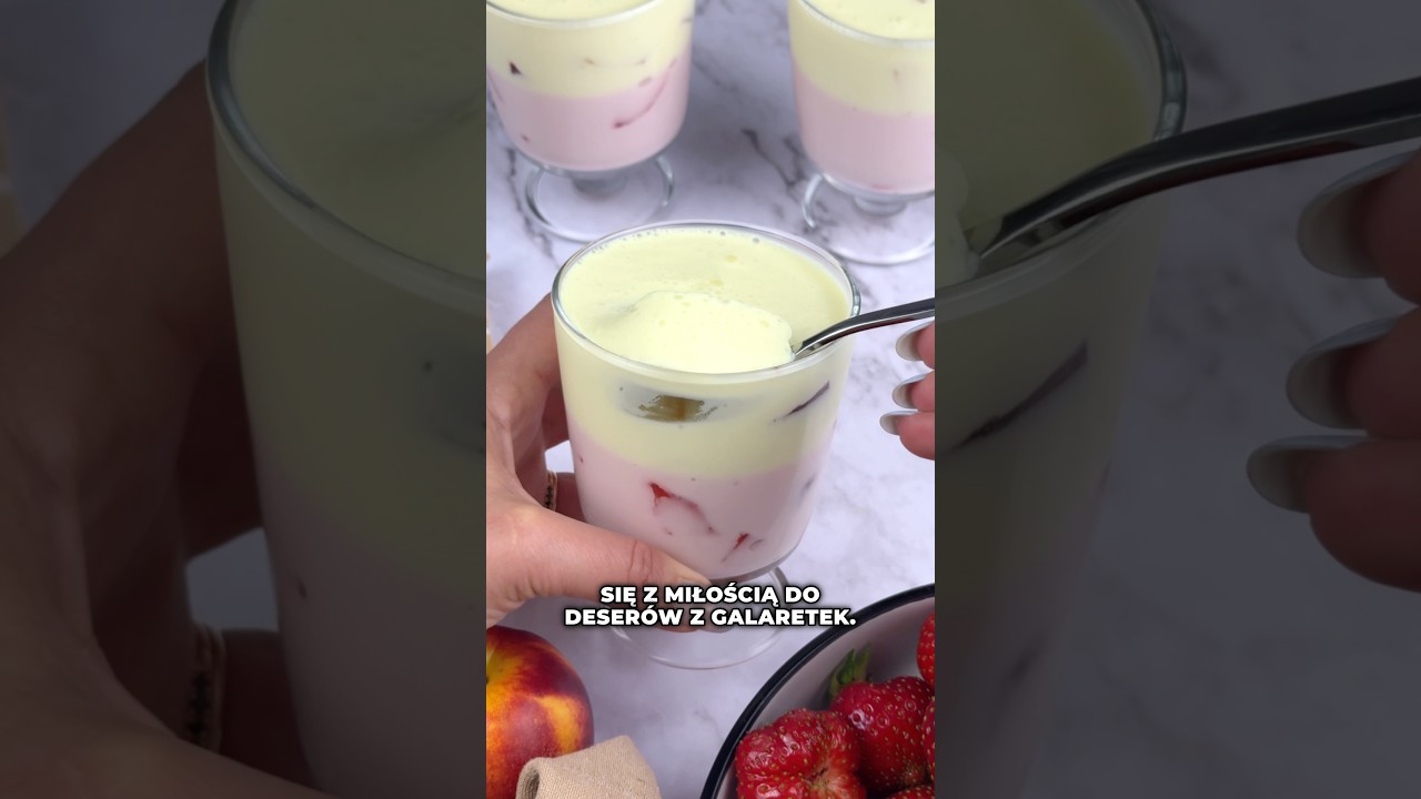 Deser z galaretek i jogurtu 😍 #furajedzenia #recipe #deser #truskawki