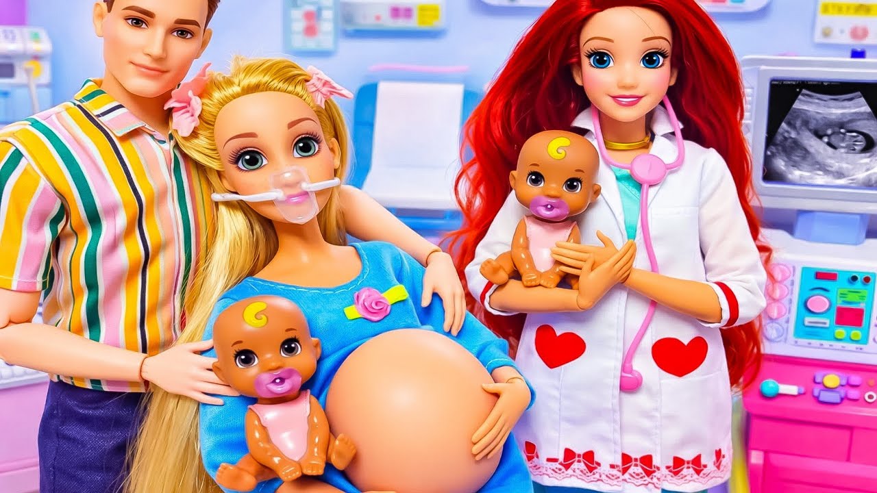 Barbie Doctor Hospital Toys | Princess Doll Newborn Baby | 바비 공주 인형 아기 태어났어요 👶 가족 병원 장난감 놀이