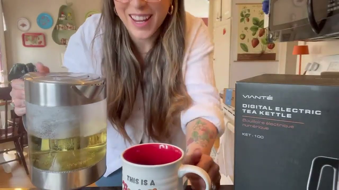 Viant&eacute; Electric Kettle Review &ndash; The Best Tea Maker? 🤔