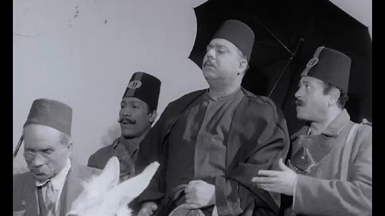 ايه الظلم ده كله ياعمدة 😥😥 أبنها ايه اللى عنده 11 سنة و يخش الجيش 😂😂