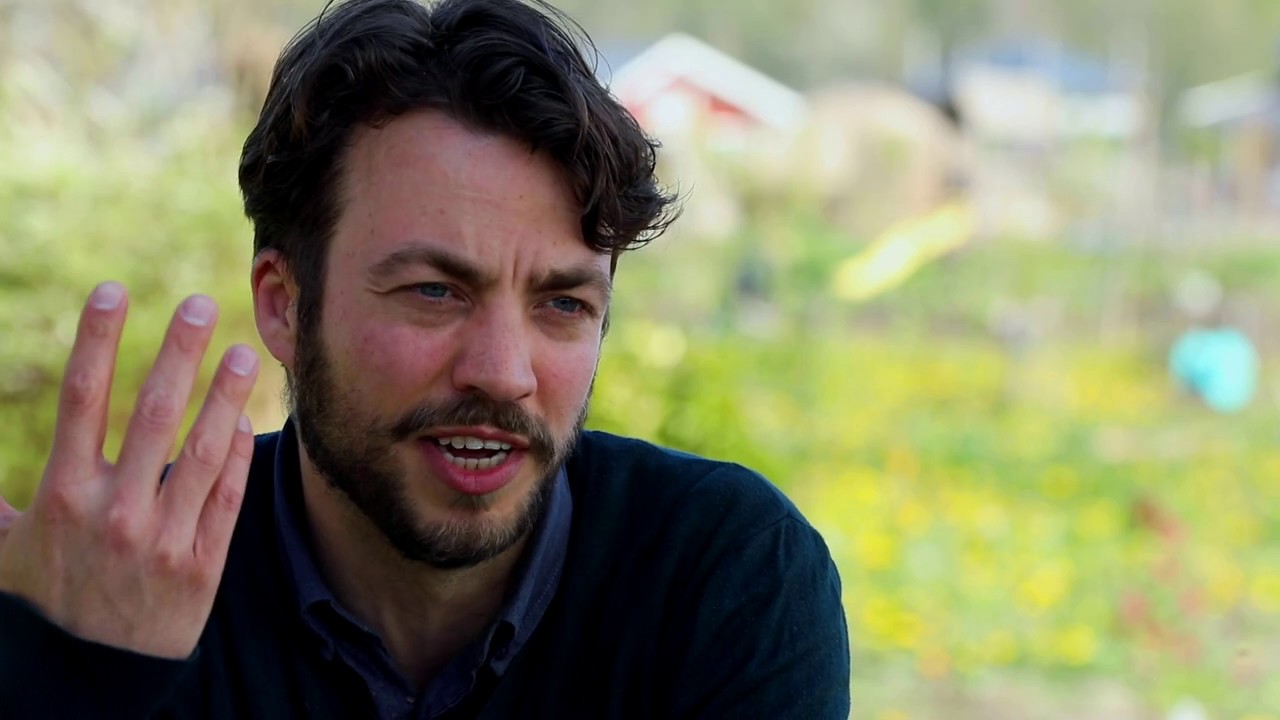 Niet-zo-ver-van-mijn-bedshow | Gouden Haas en StrandLAB Almere | aflevering 2