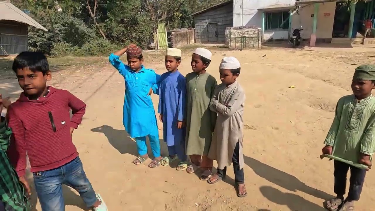ছোট্ট বেলায় বাঁচাই করে এইভাবে খেলতাম 