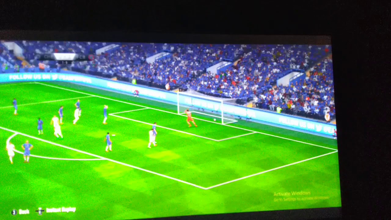 FIFA 18 || Proper Finesse Shot By VIDAL