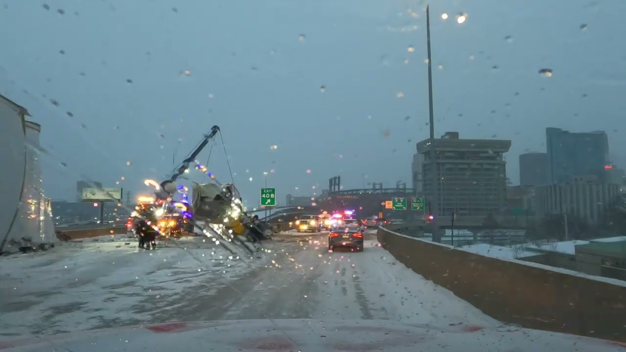 Poplar Street Bridge Drive 24 Jan Winter Storm 2026