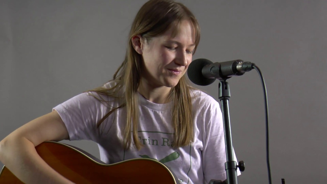 Live in The Studio: Malin Pettersen- 'Alonesome'