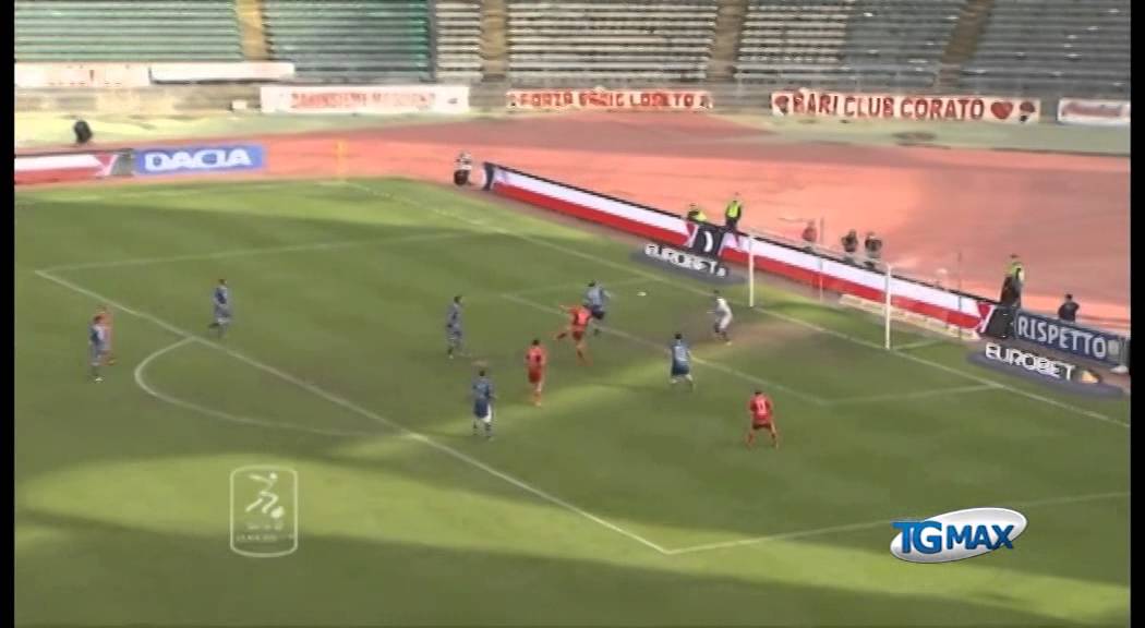 Bari Pescara 1-0, esonerato Marino