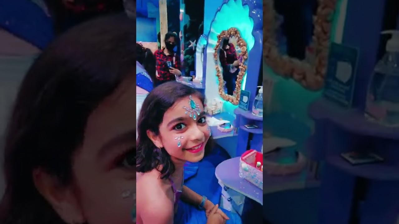 Padma turned Mermaid 🧜&zwj;♀️ | Dubai Aquarium & underwater zoo | Aswathy Sreekanth | Life Unedited.