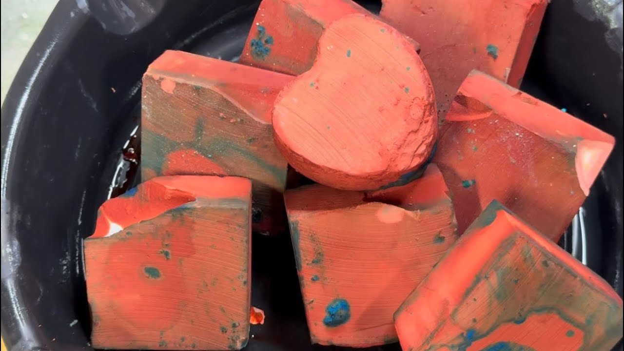 Dusty Soft Red Gym Chalk Crush 
