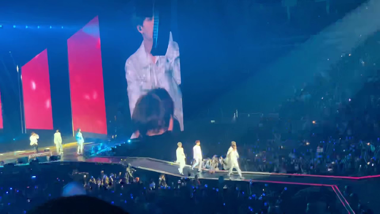 BTS I NEED U and RUN (London Day 2)