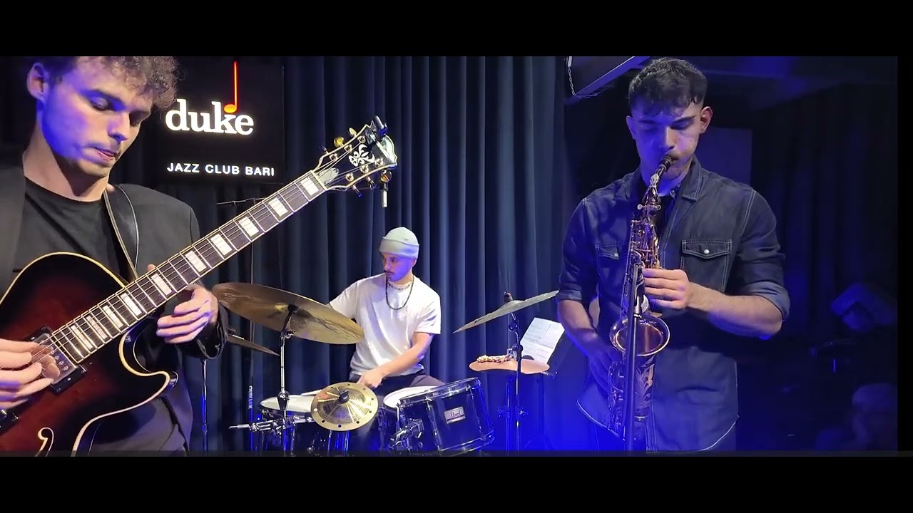 Missing Pieces - VMV Trio live at Duke Jazz Club (Bari)