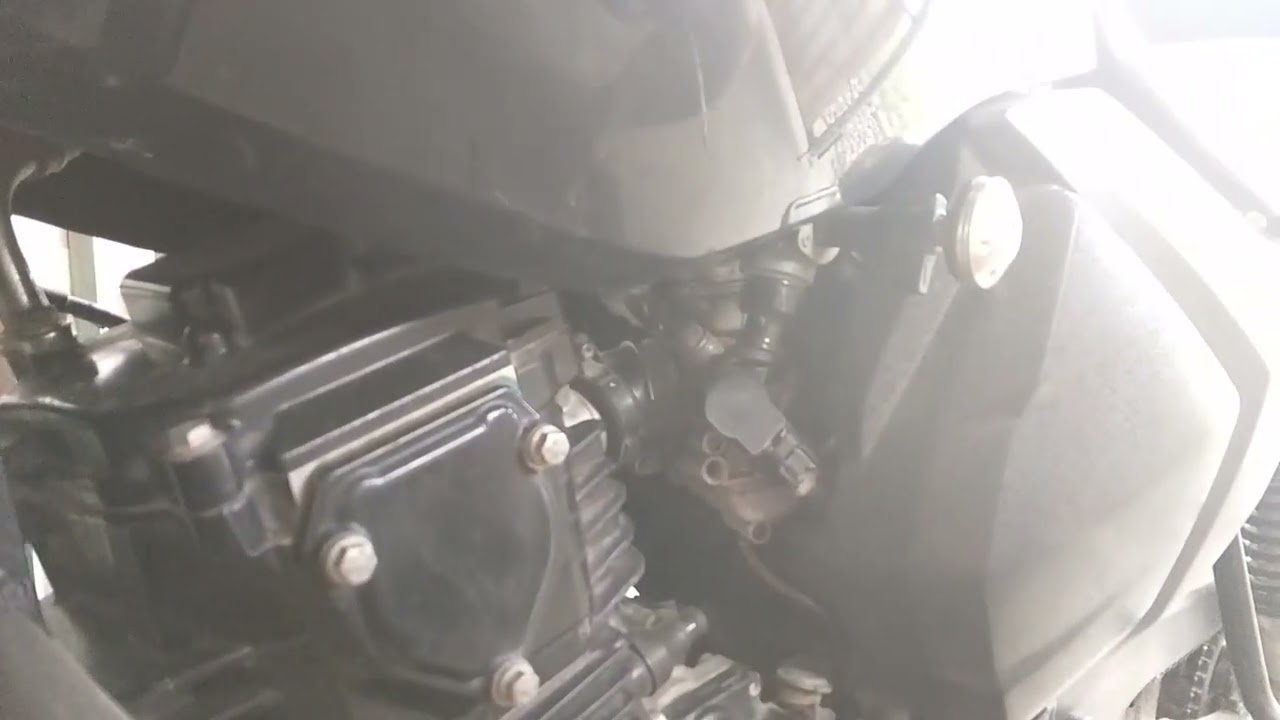 Yamaha YTX motorcycle air-fuel mixture adjustment