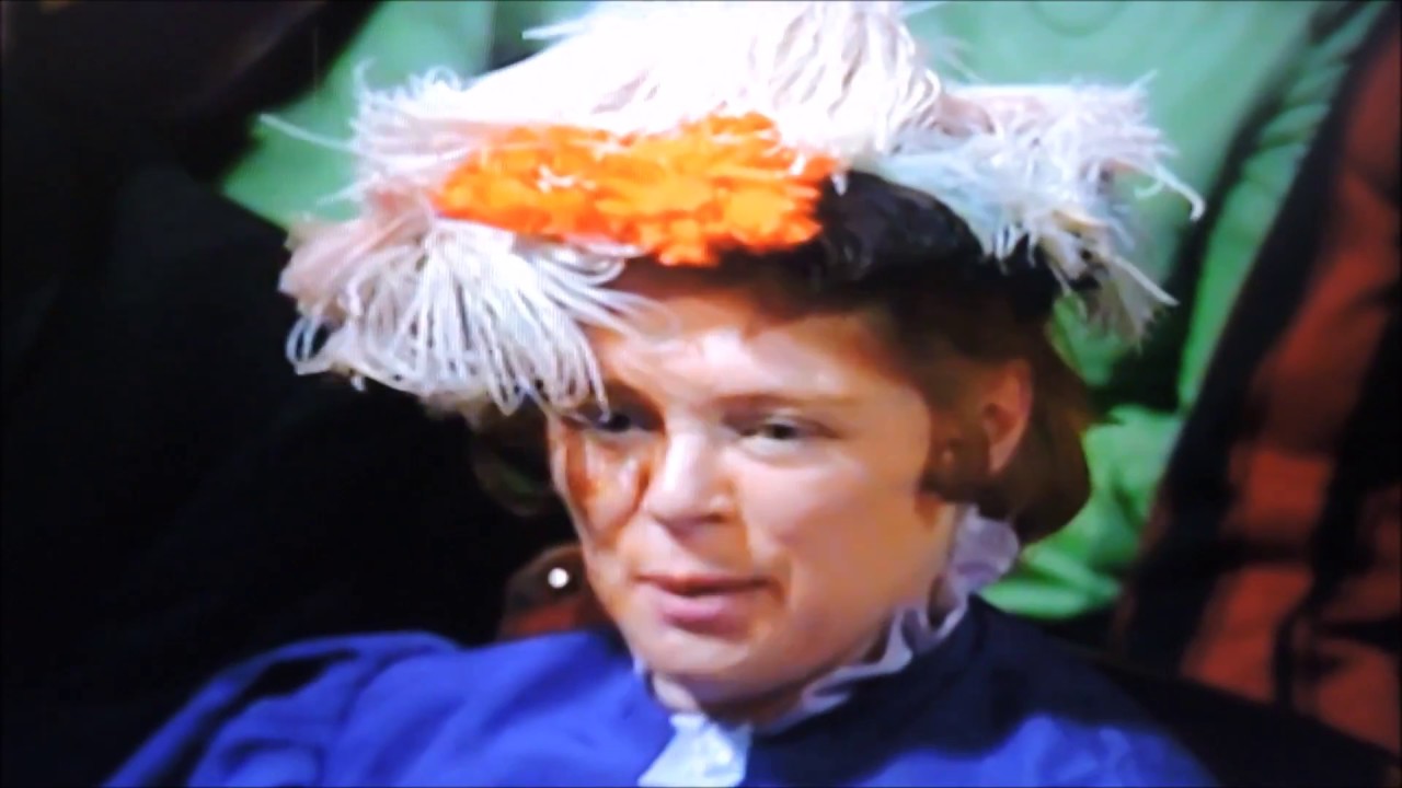 Good Old Days with Peggy Mount and Les Dawson
