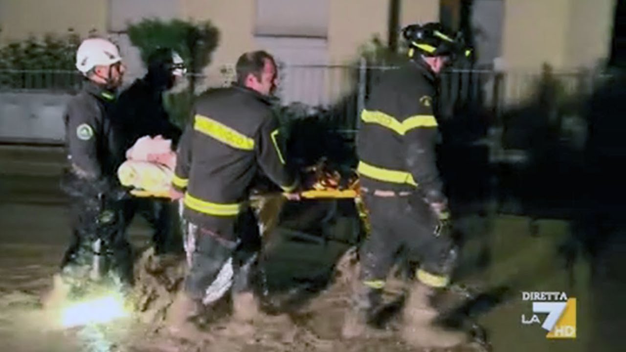 Alluvione Emilia Romagna, il lavoro dei Vigili del fuoco