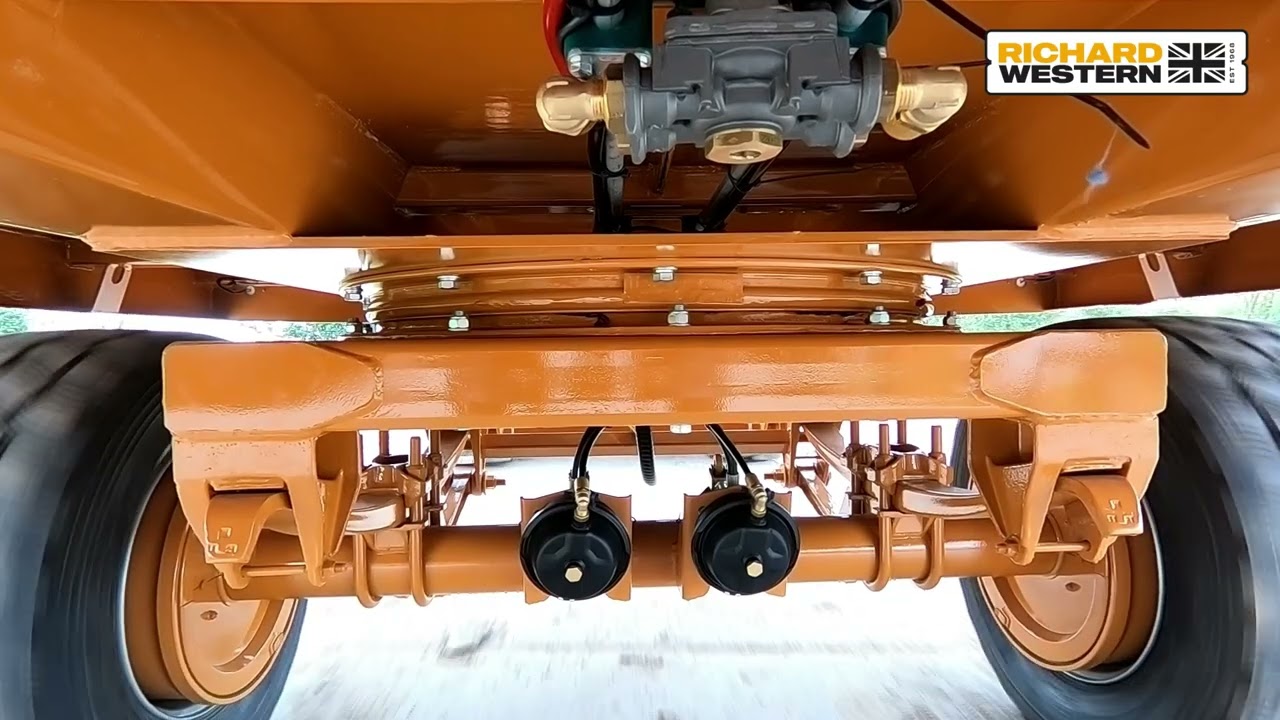 BTTA14/30 Bale Trailer with Turntable