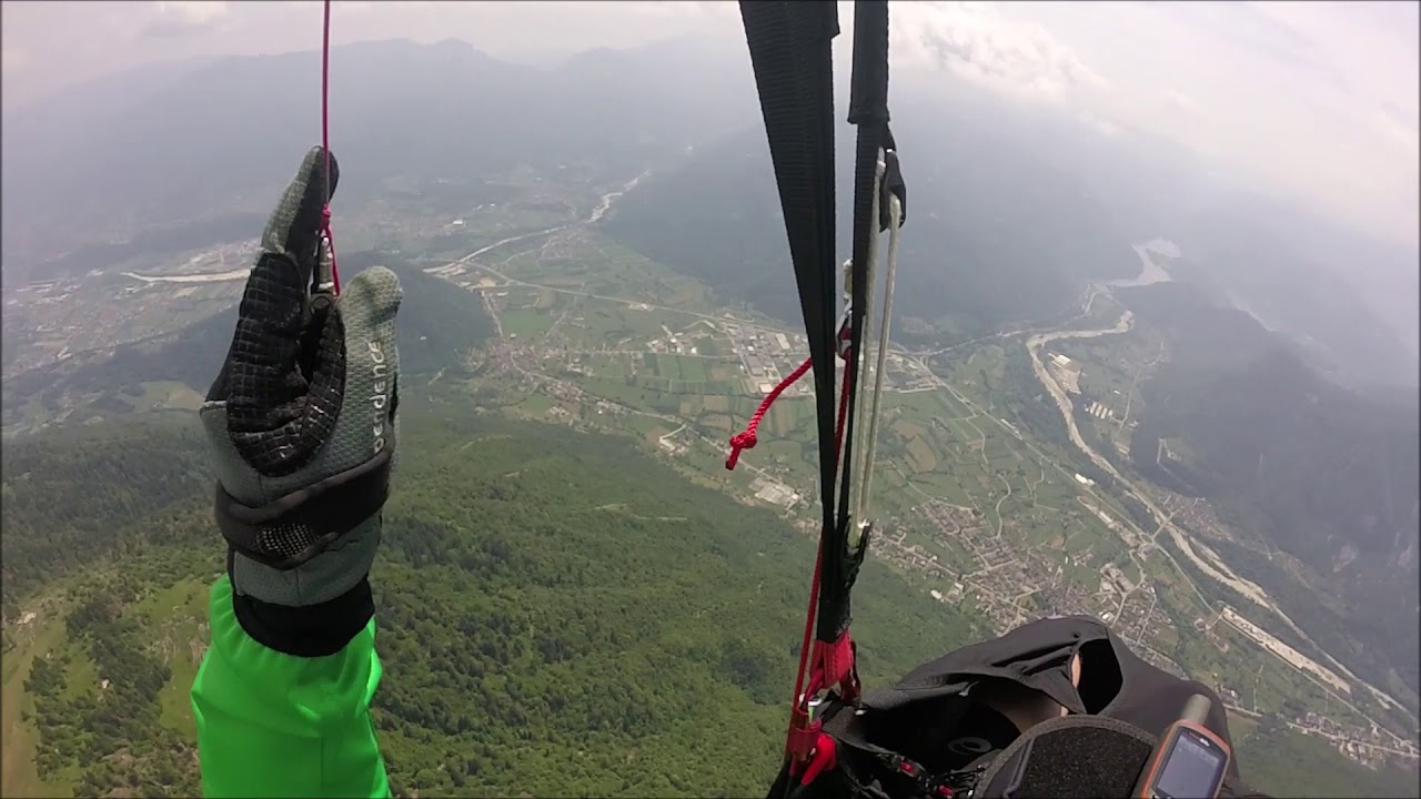 Feltre, 22 juli 2019 vliegen vanaf Monte Avena naar camping Lago Arsié